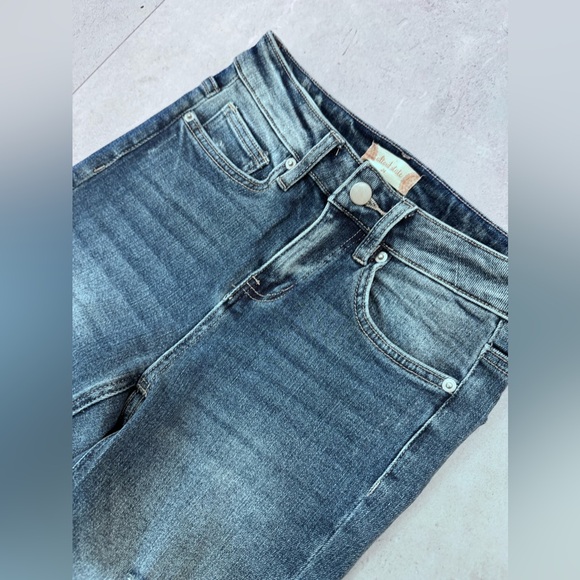 NWT JeansAltar'd State  Altar’d State Flare Jean - Picture 4 of 6